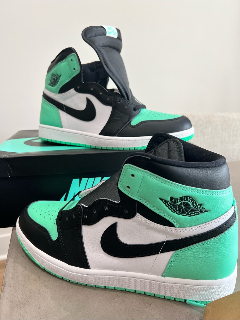 Nike Air Jordan Retro 1 OG High - Mint/Black/White - men’s size 12